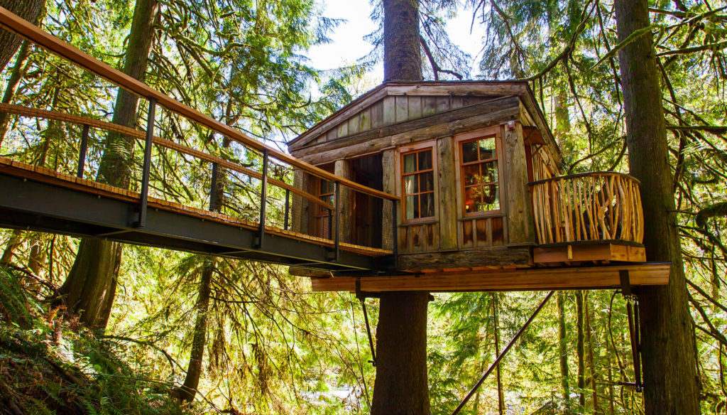 Tree house at Treehouse Point