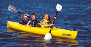 kids canoeing at potholes reservoir