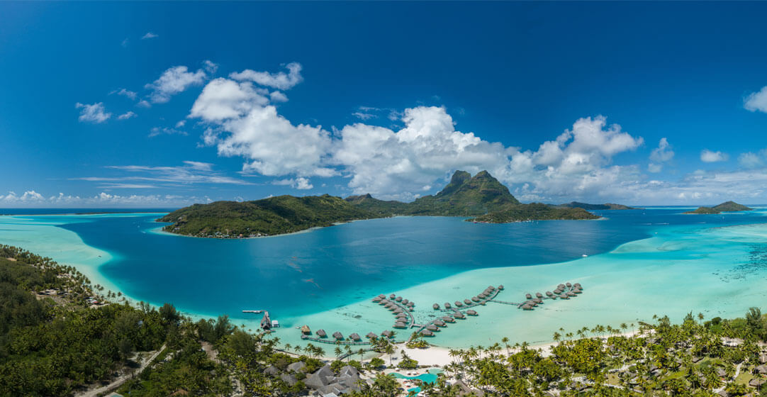 Blue lagoon beach in Bora Bora, Tahiti
