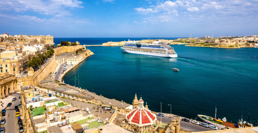 Italy Cruise liner leaving Valletta Malta By Leonid Andronov AdobeStock